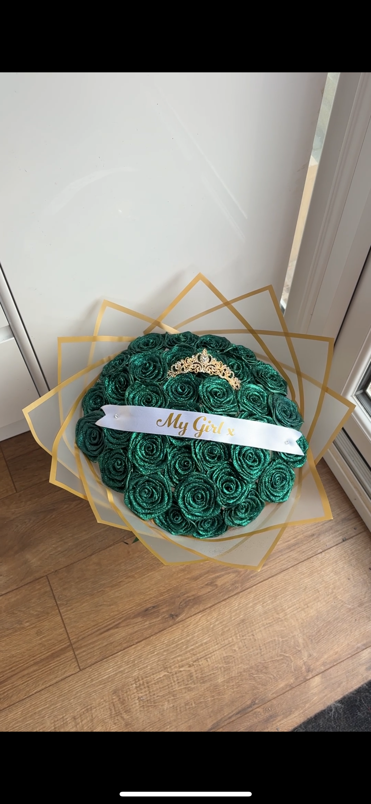 Emerald green bouquet (ADD ONS NOT INCLUDED)